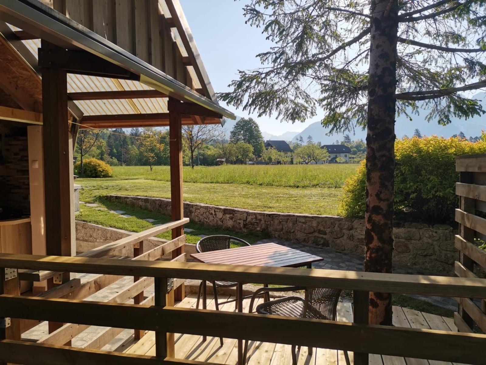 Glamping Narnia Bovec