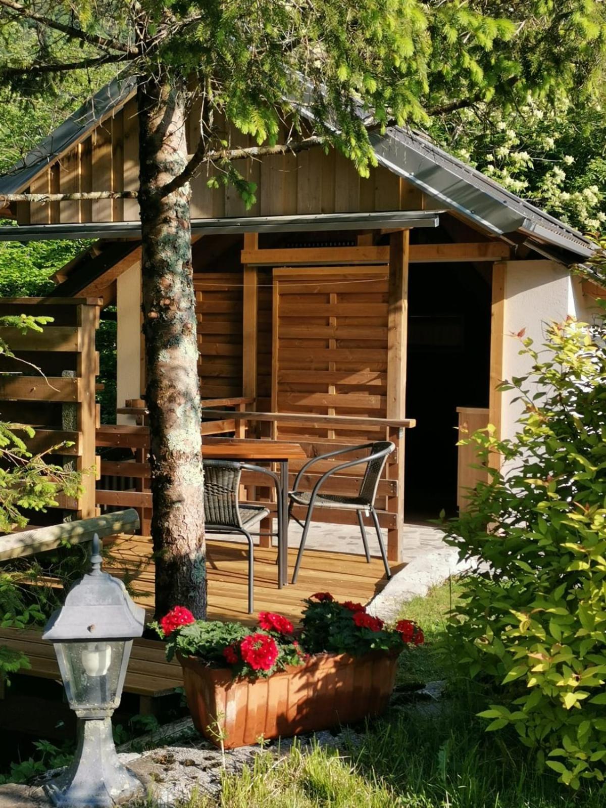 Glamping Narnia Bovec